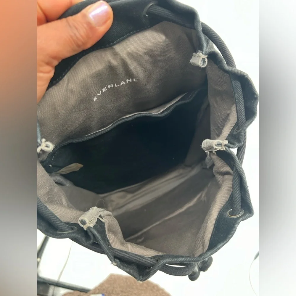 Everlane Modern Snap Backpack Black Canvas Laptop Bag Unisex